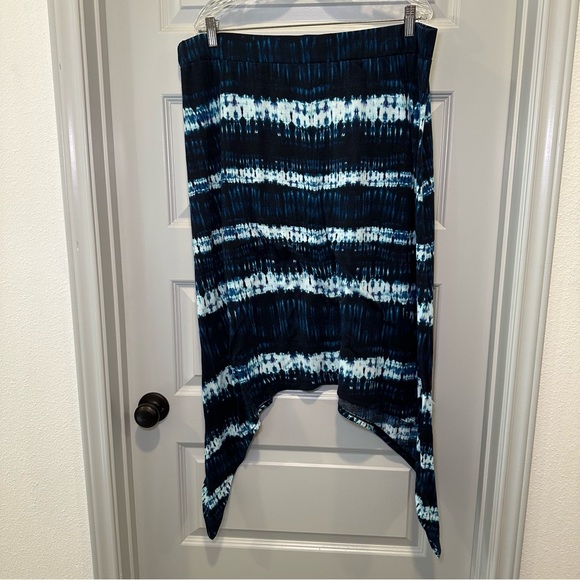 Faded Glory Blue Shibori Dye Print Shark Bite Hem Skirt 2X - Picture 5 of 5